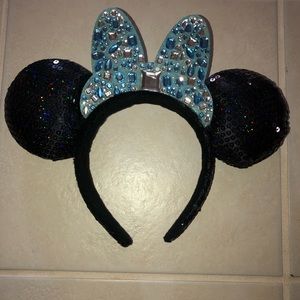 DISNEY EARS